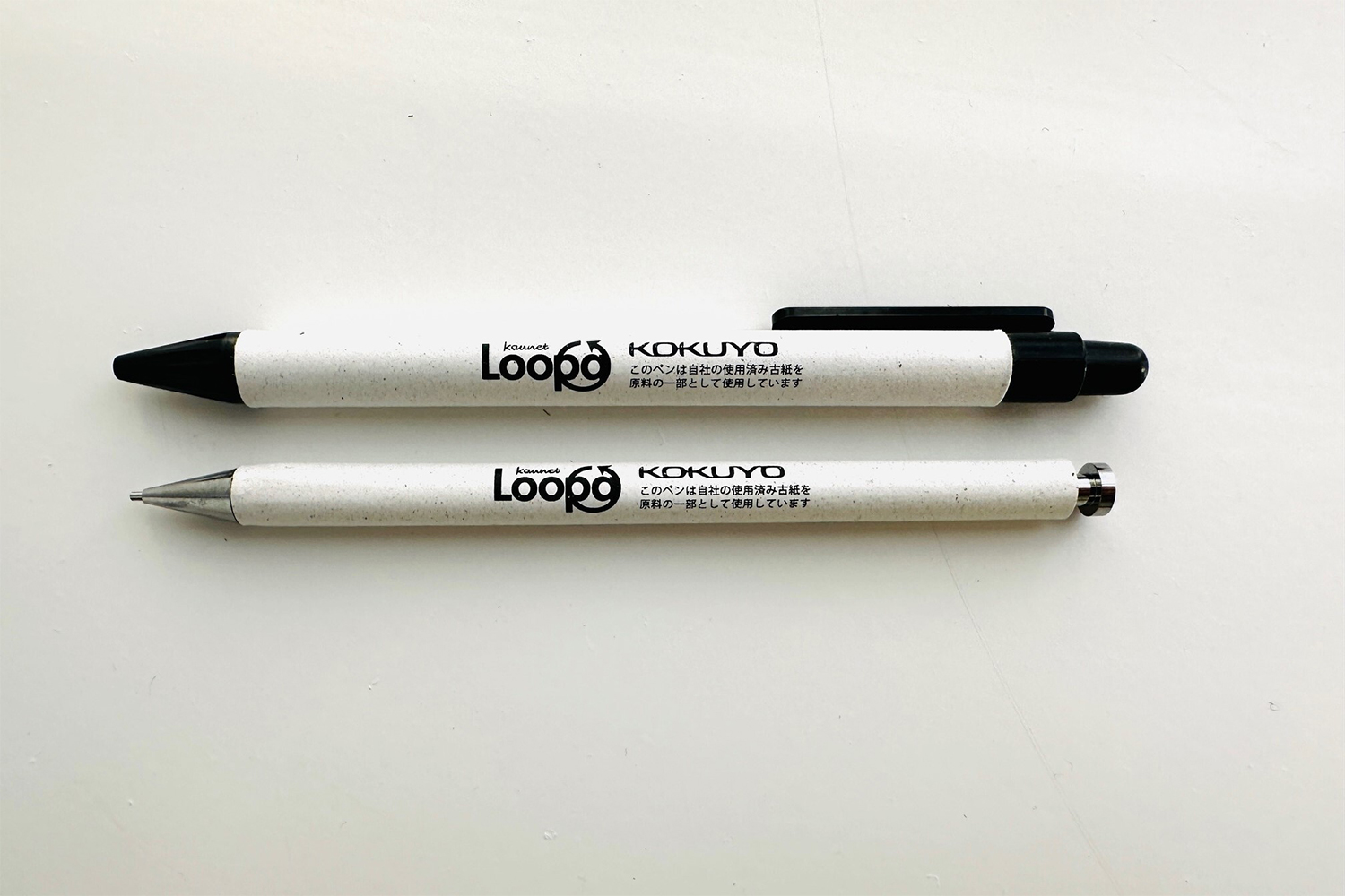 自社排出古紙を50%含有した古紙でできた「Loopaボールペン・シャープペン」